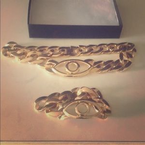 Necklace and bracelet set